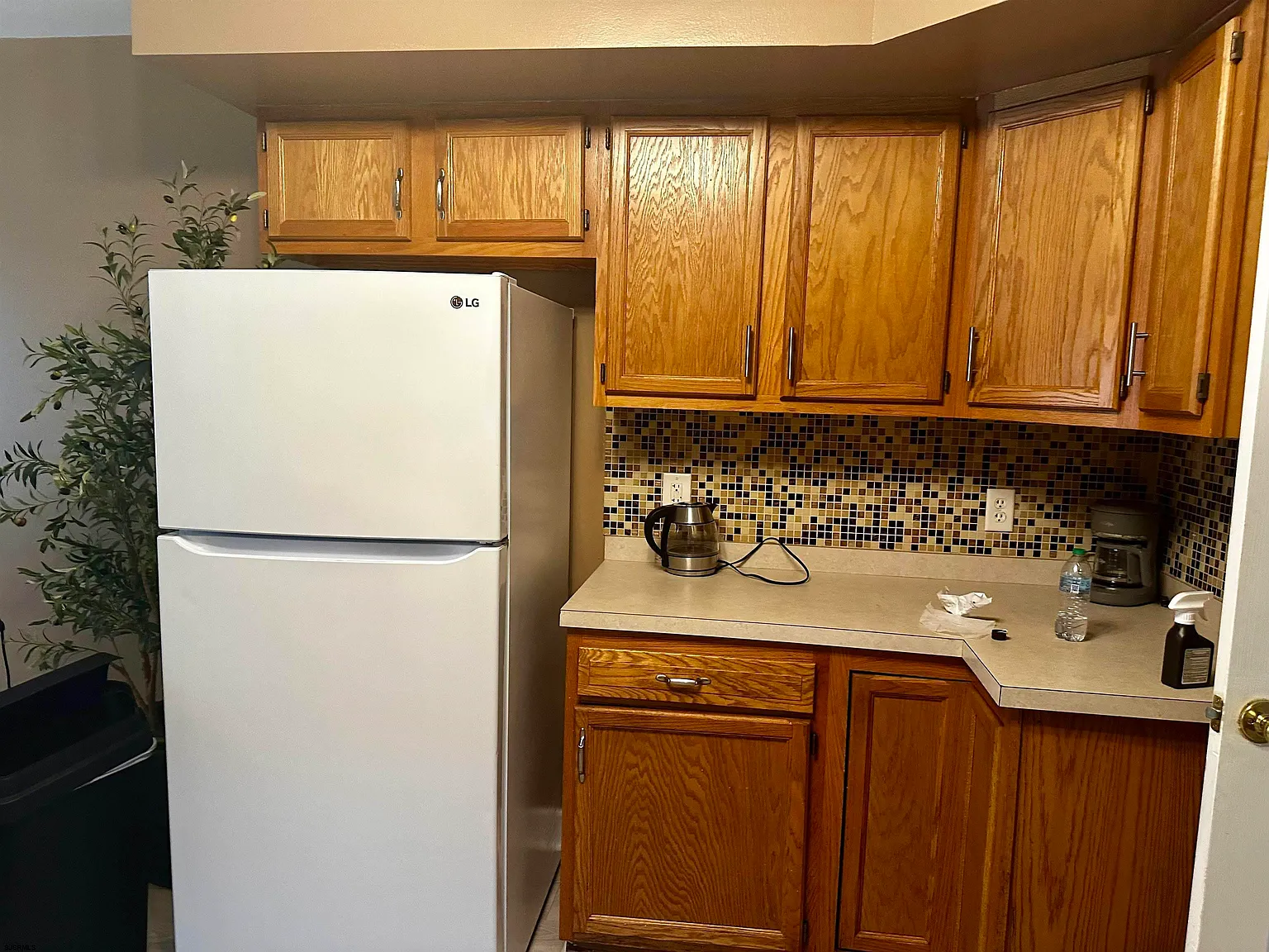 3 bed, 1.5 bath, $2,750 — Photo 4