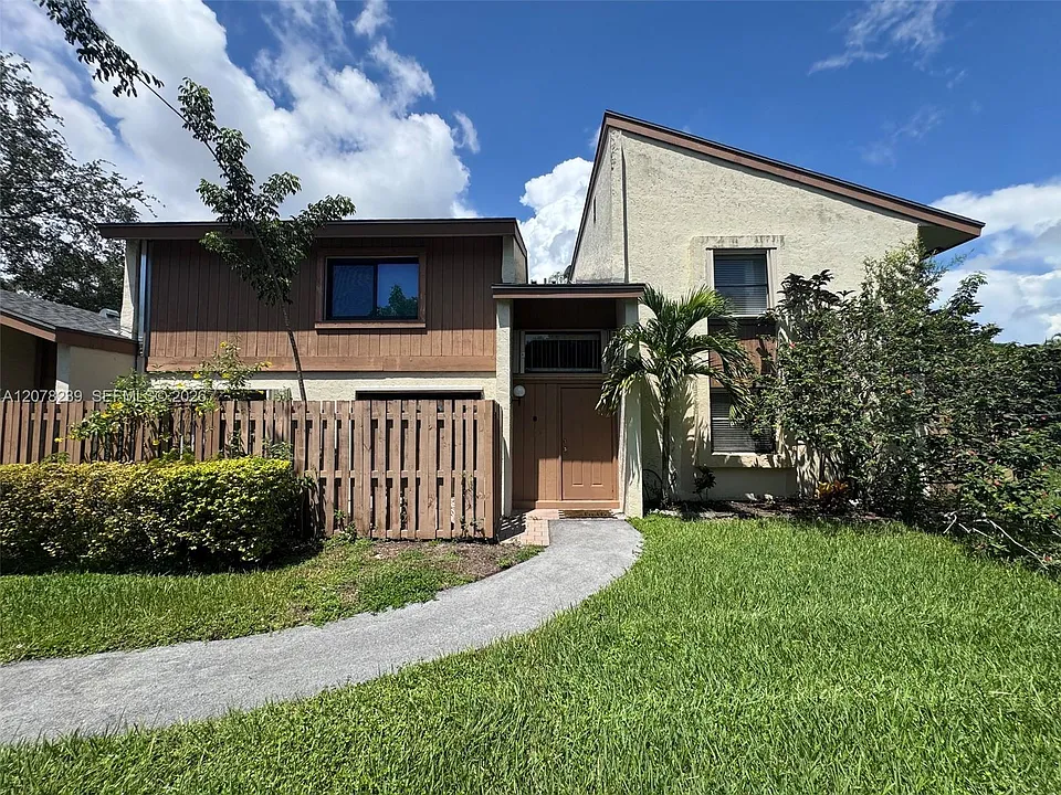 11467 SW 109th Rd #7B