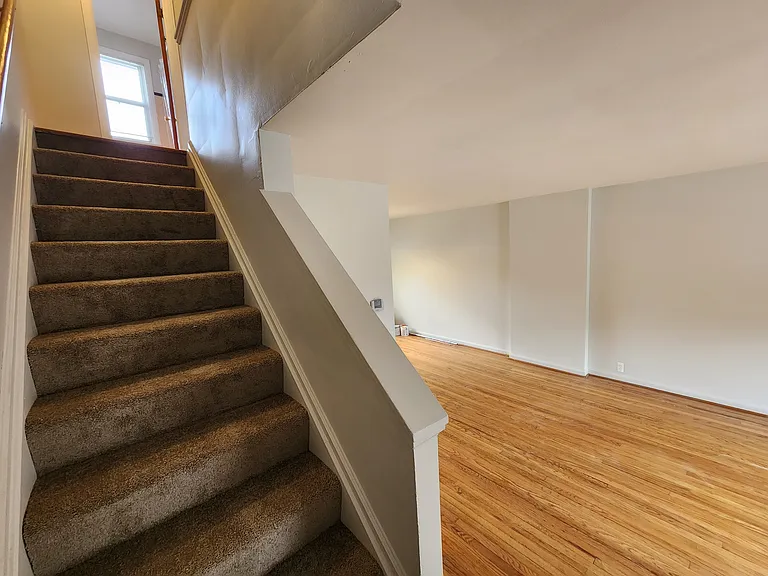 921 Vernier Rd #1 — Photo 7