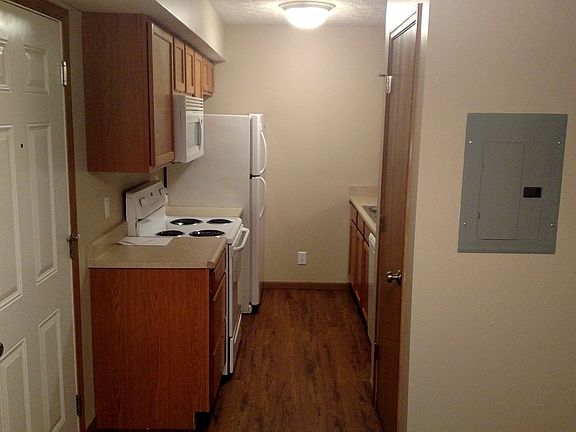5th image of 901 N 6th St