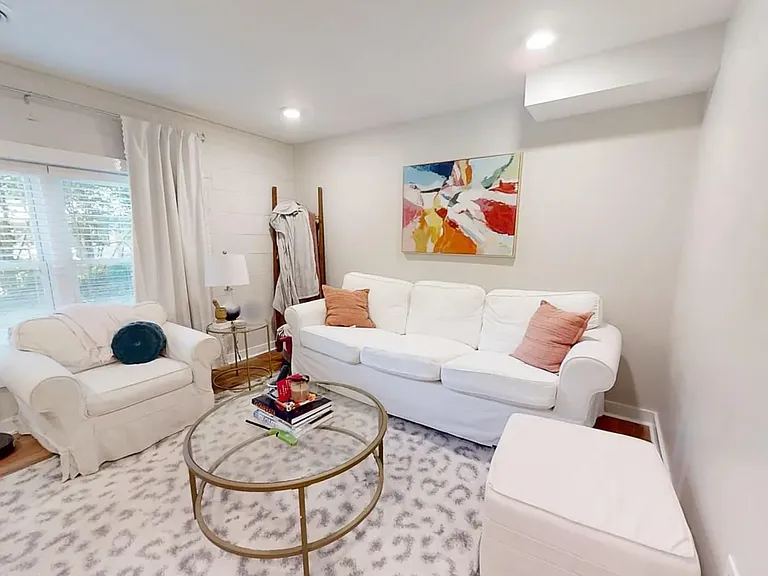 560 Sherwood Dr — Photo 23
