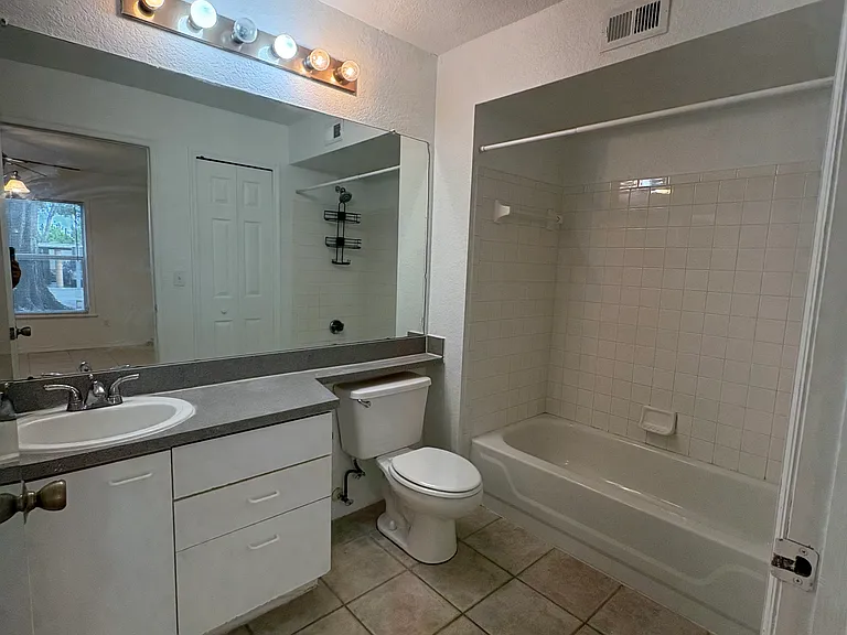 8939 Latrec Ave #1105 — Photo 8