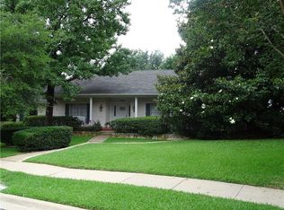 2805 Wingren Rd, Irving, TX 75062