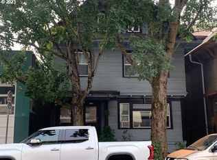 2610 E Burnside St, Portland, OR 97214