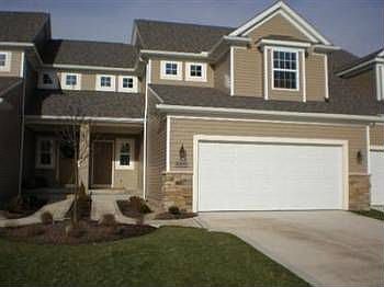2nd image of 8325 Beaumont Dr