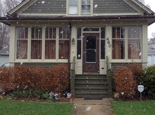 460 Park St, Elgin, IL