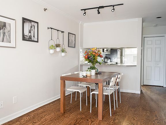 5th image of 50 N Broadway Ave #4A
