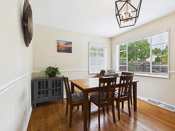 5th image of 40 S Maywood Rd #40