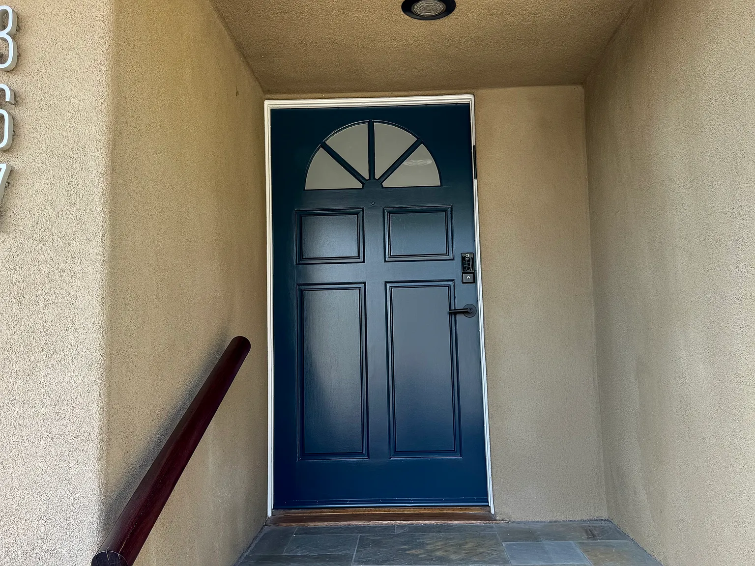 4 bed, 2402 sqft, $9,495 — Photo 4