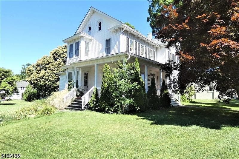 1st image of 128 Greenwich St