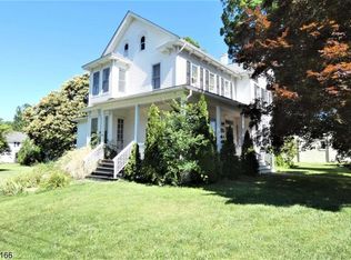 128 Greenwich St, Belvidere, NJ 07823