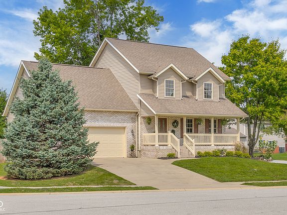 3rd image of 2228 Cameron Ct