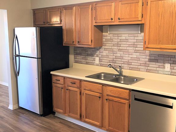 4th image of 11093 Amber Dr APT B2