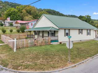 600 N Hasson St, Rogersville, TN 37857