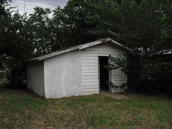 5th image of 509 Oak St