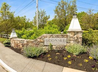 10 Milestone Way #10, Hanover, MA 02339