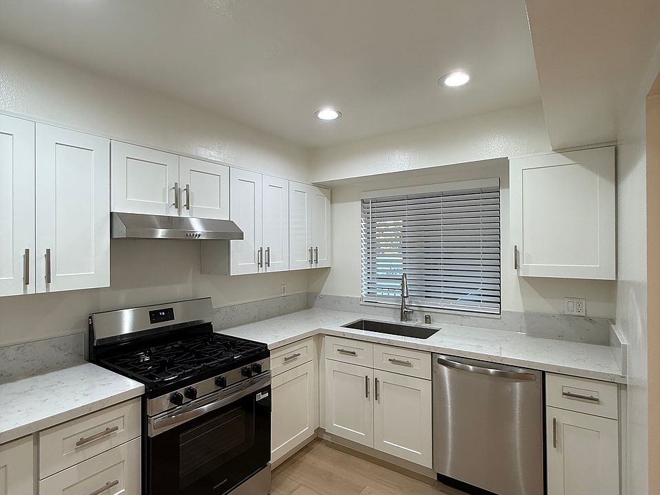 1st image of 458 W Elk Ave APT 4
