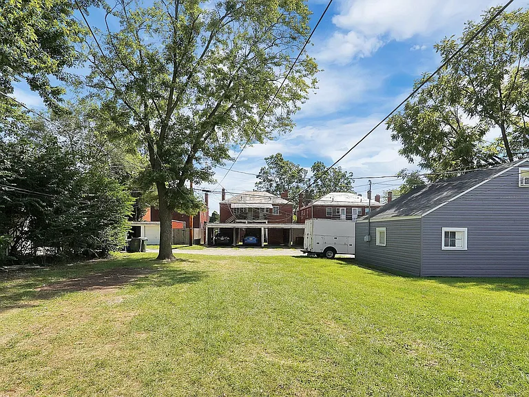 1466 Elmwood Ave — Photo 24