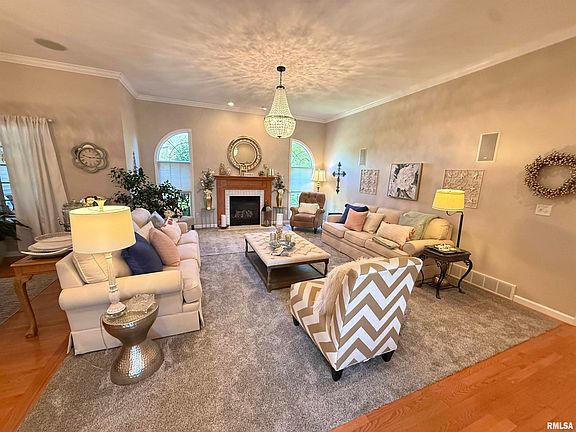 5th image of 1035 Duxbury Ct