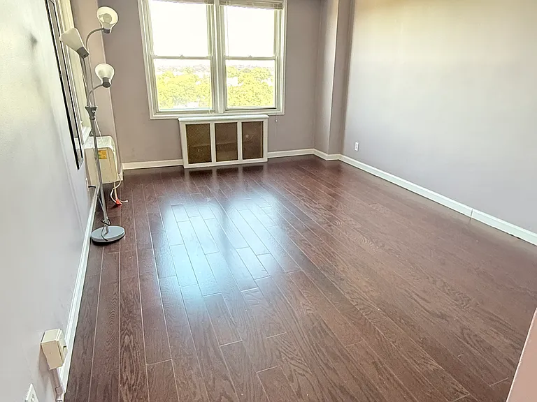 91 Strawberry Hill Ave #924 — Photo 11
