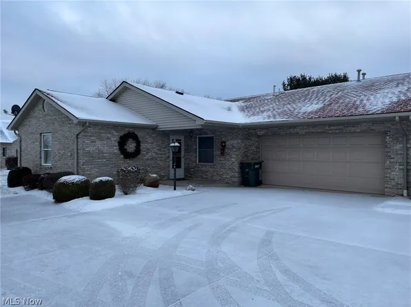 9920 Delray St APT 4, New Middletown, OH 44442