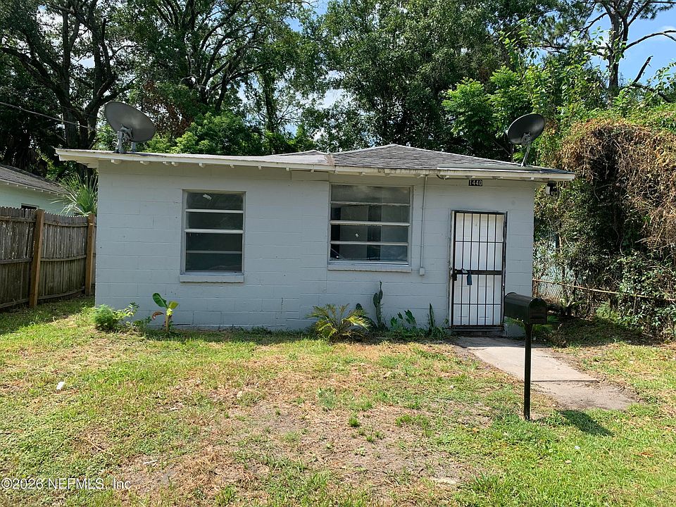 1st image of 1440 W 24TH Street