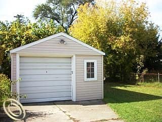 3rd image of 25135 Lehner St