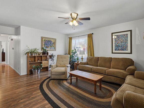 3rd image of 11017 Phoenix Ave NE