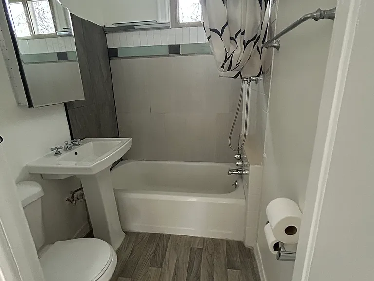 2204 E Park Pl #1 — Photo 3