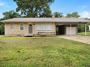 1870 Elaine Dr, Manhattan, KS 66502