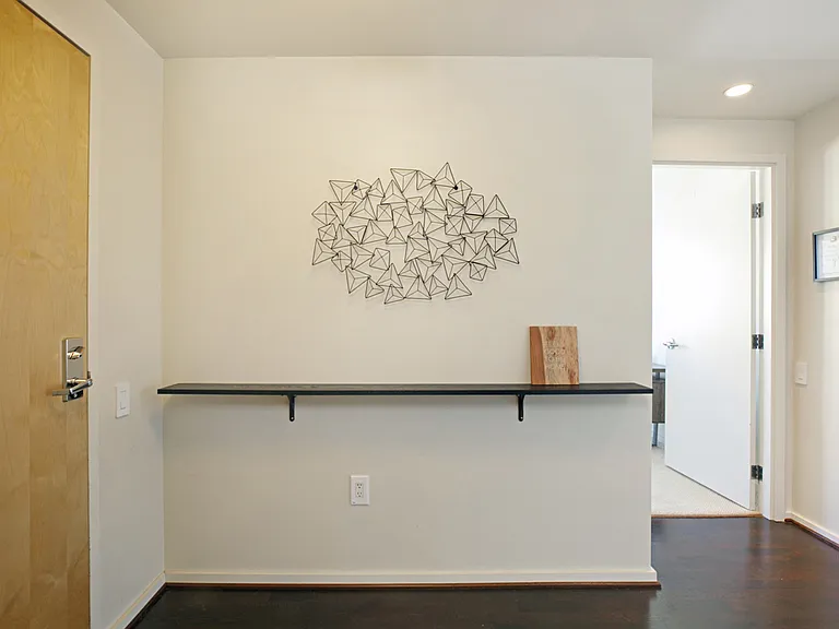 350 11th Ave #931 — Photo 7
