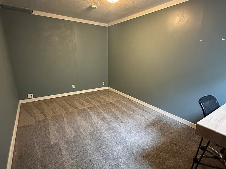 1725 NE Upper Dr — Photo 22