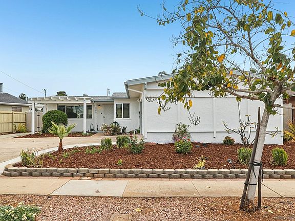 2nd image of 3657 Mount Acomita Ave