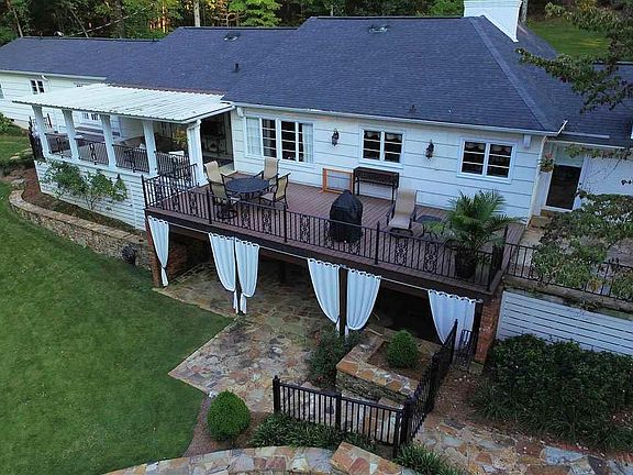 5th image of 320 Wildwood Rd