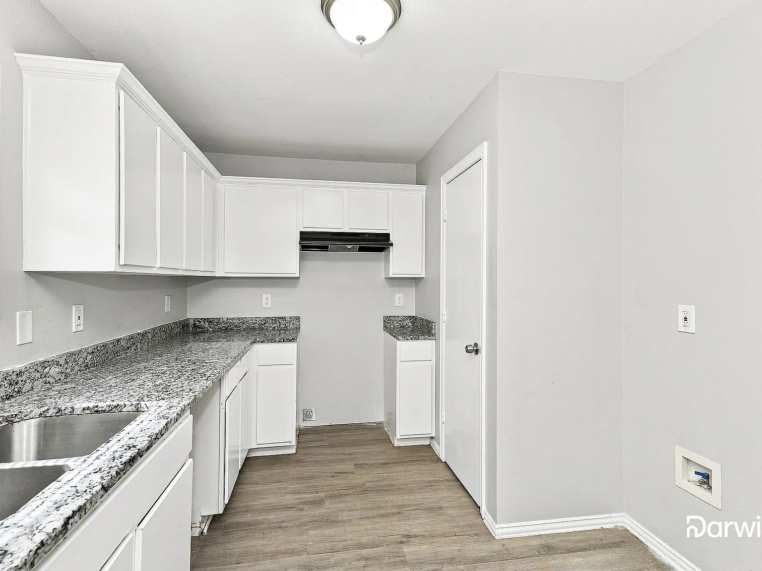 3 bed, 2.5 bath, 1347 sqft, $1,695 — Photo 2