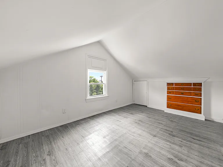 126 Essex St #3 — Photo 6