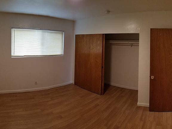 5th image of 2207 96th Ave APT I