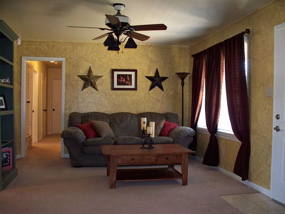 1st Living area 