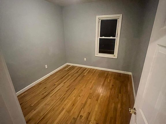 4th image of 157 Crapo St APT 3