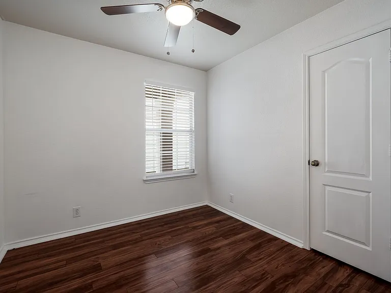 8848 Staghorn Ml — Photo 18
