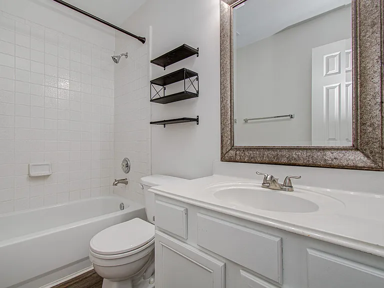 18303 Brenwood Manor Dr — Photo 24