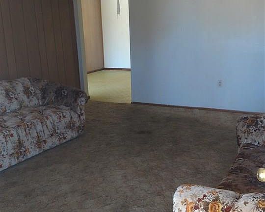 3rd image of 1305 S Santa Catalina St