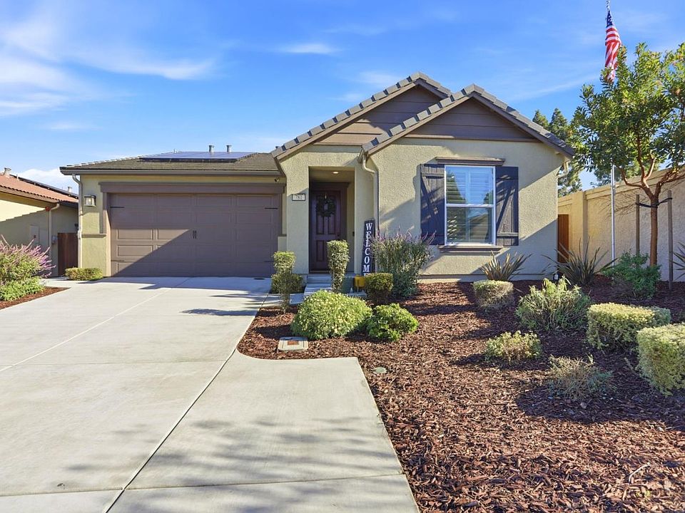 1st image of 781 Segovia Dr