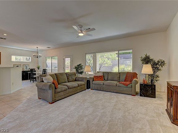 4th image of 3013 Fort Stanwix Rd