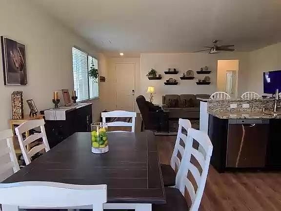 4th image of 1256 Bismark Peak Dr