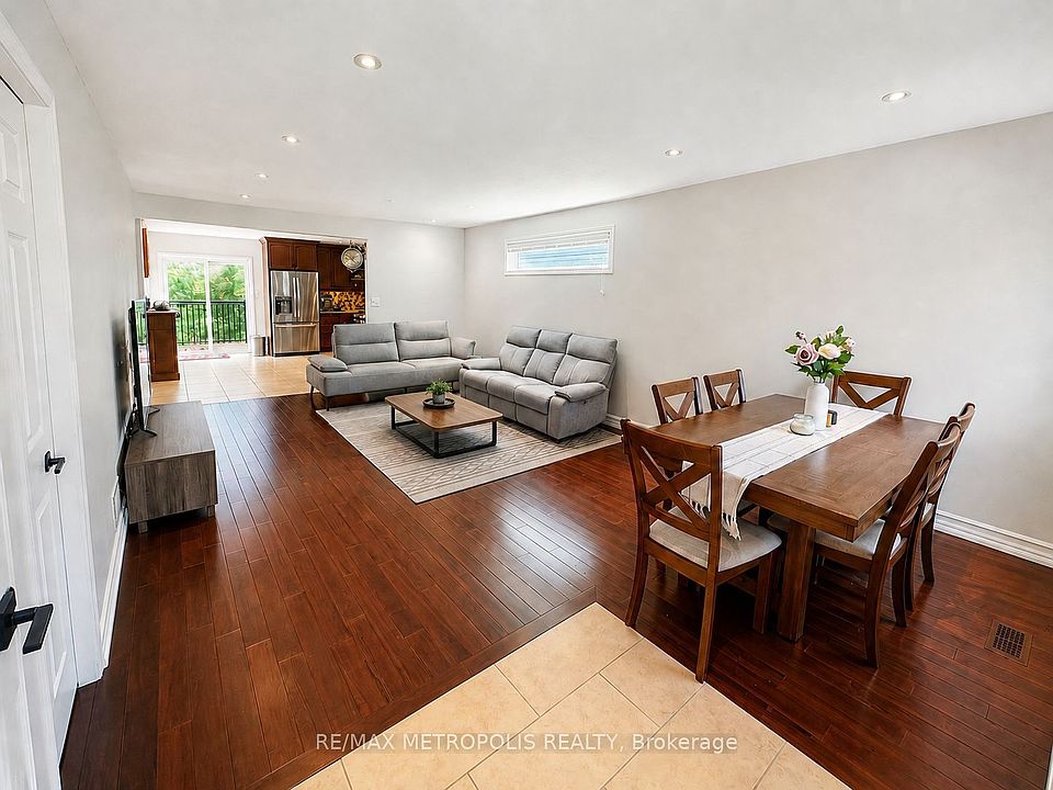 1st image of 46 Whiterock Ave