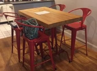 150 Liverpool St, Boston, MA 02128