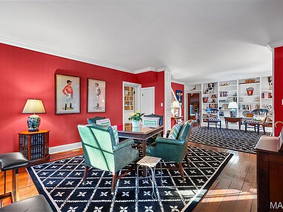 4th image of 9928 Litzsinger Rd