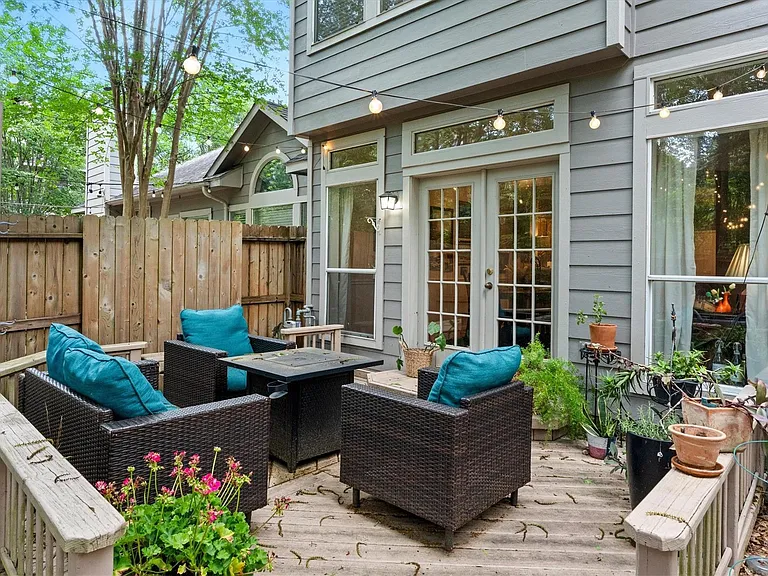 31 Endor Forest Pl — Photo 41