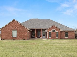 3751 Whisper Creek Dr, Edmond, OK 73034